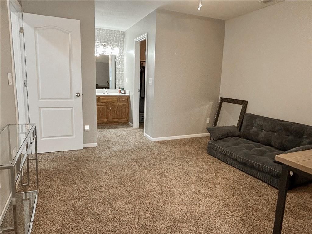 804 Cherokee Court — photo 32