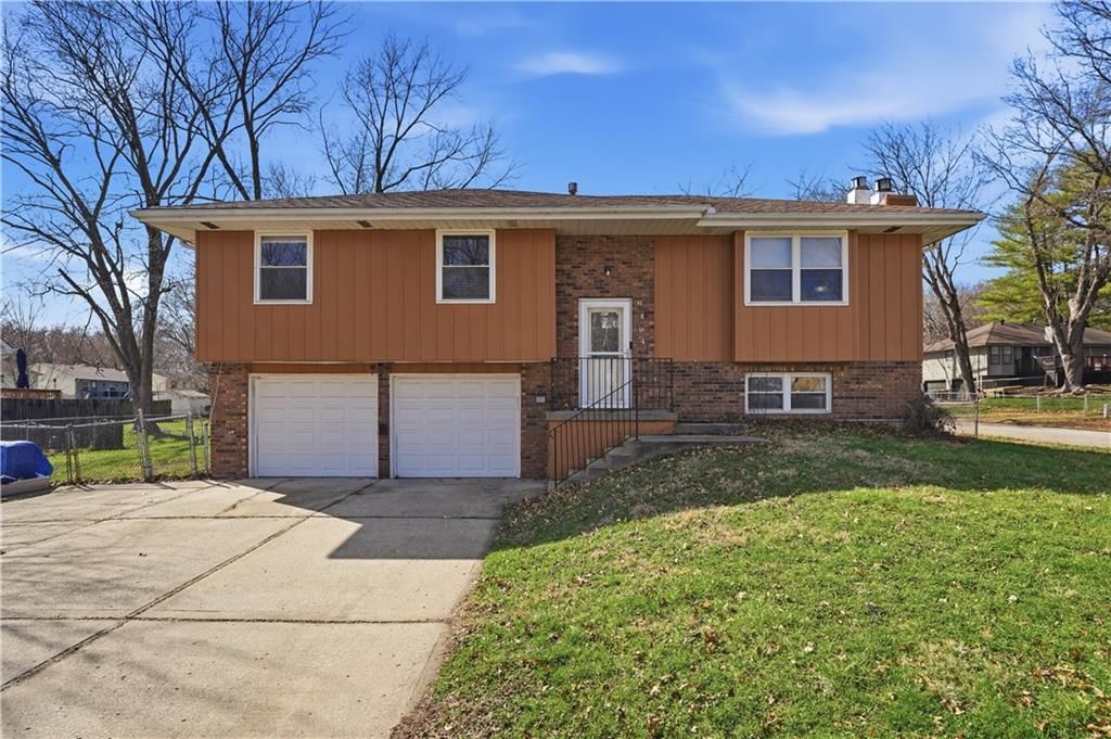 6494 Delta Avenue, Kansas City, MO