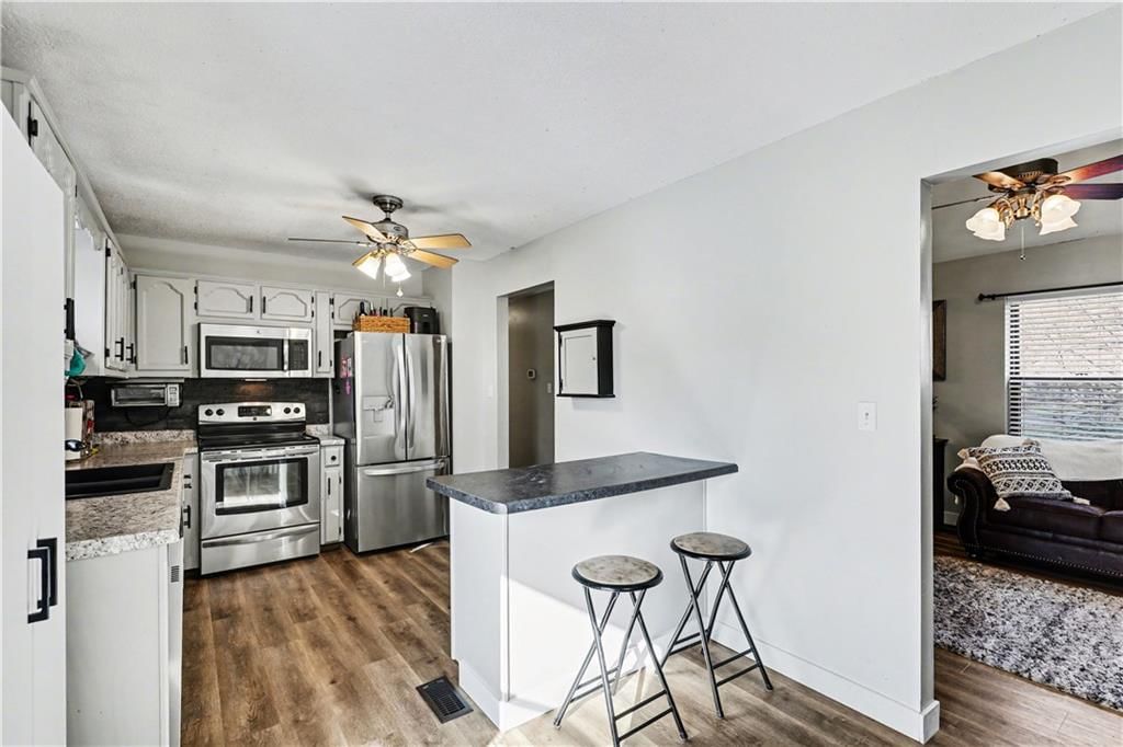 10425 N Baltimore Avenue — photo 10