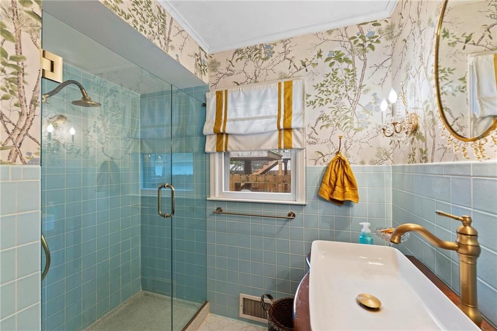 107 E Peoria Street — photo 31