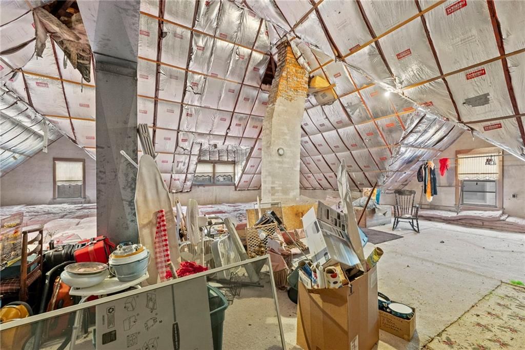 107 E Peoria Street — photo 41