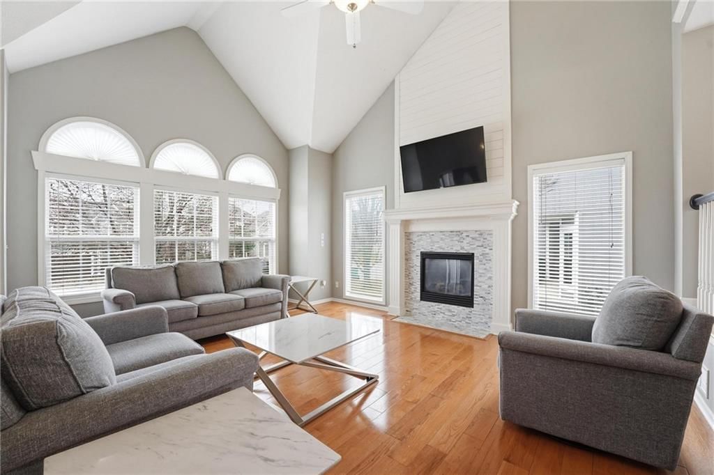 2328 SW River Spring Road — photo 5