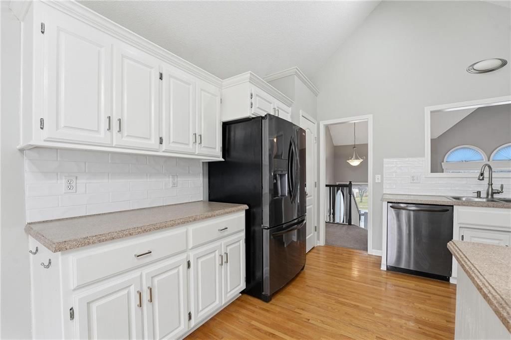 2328 SW River Spring Road — photo 15