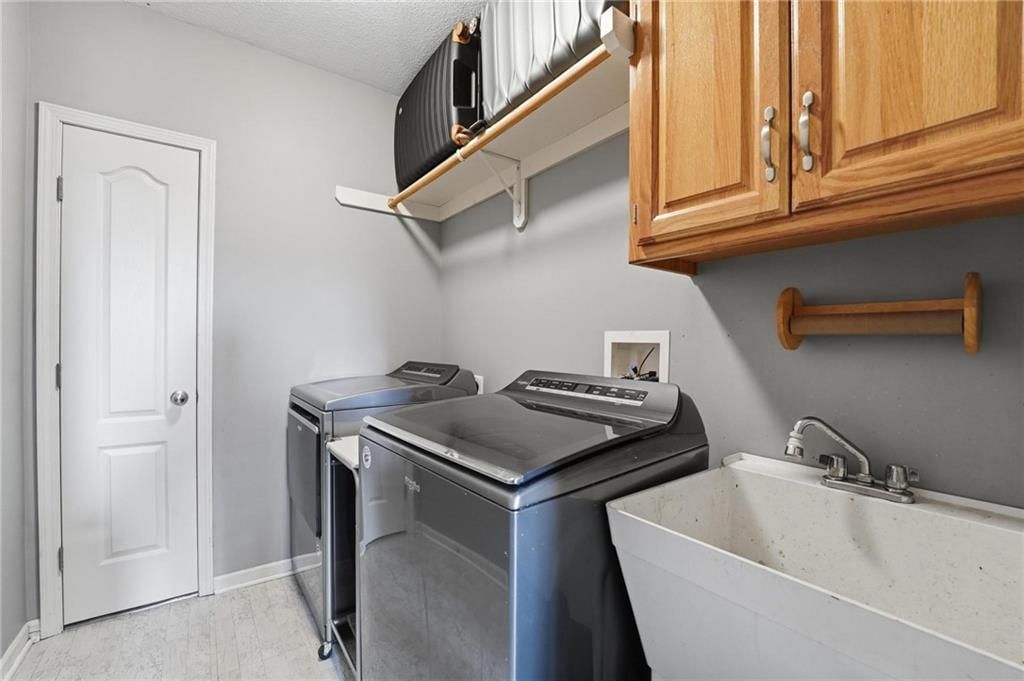 2328 SW River Spring Road — photo 32