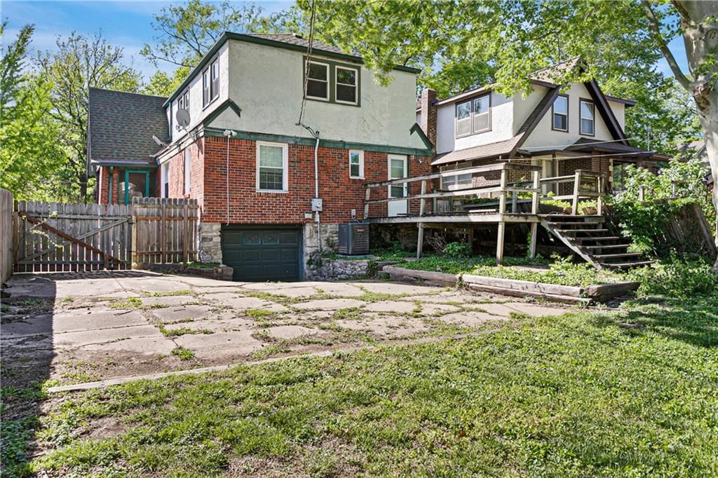 6811 Oak Street — photo 6