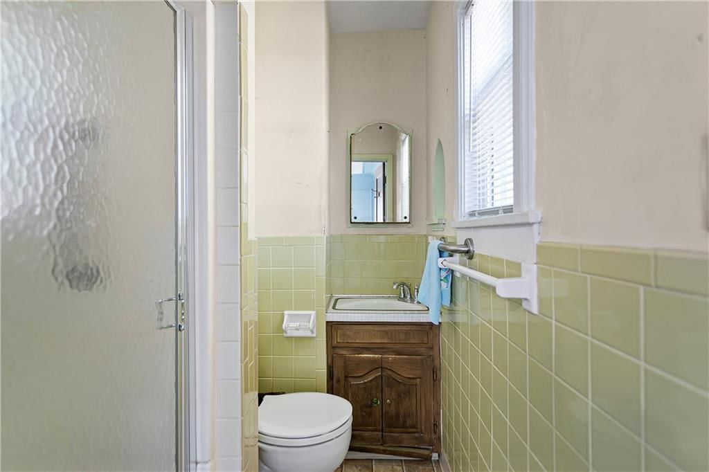 6811 Oak Street — photo 9