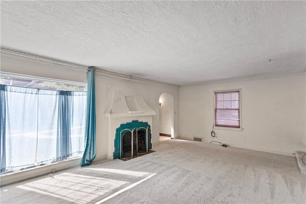 6811 Oak Street — photo 13