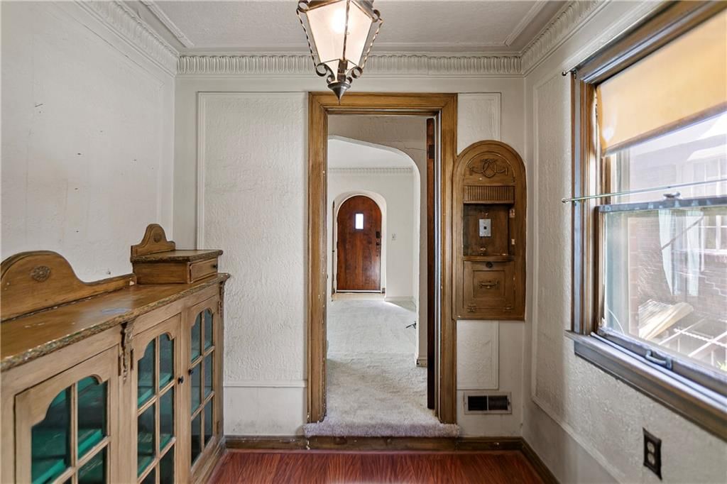 6811 Oak Street — photo 15