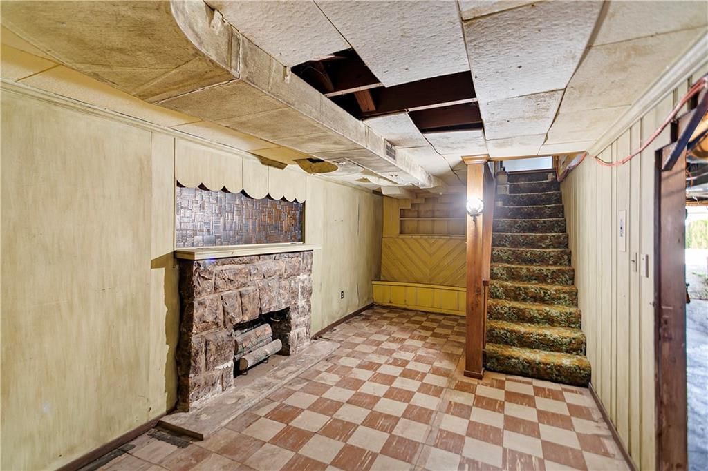 6811 Oak Street — photo 25