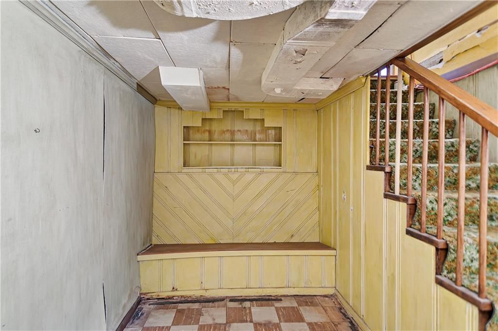 6811 Oak Street — photo 26