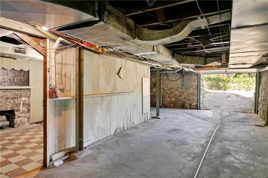 6811 Oak Street — photo 29