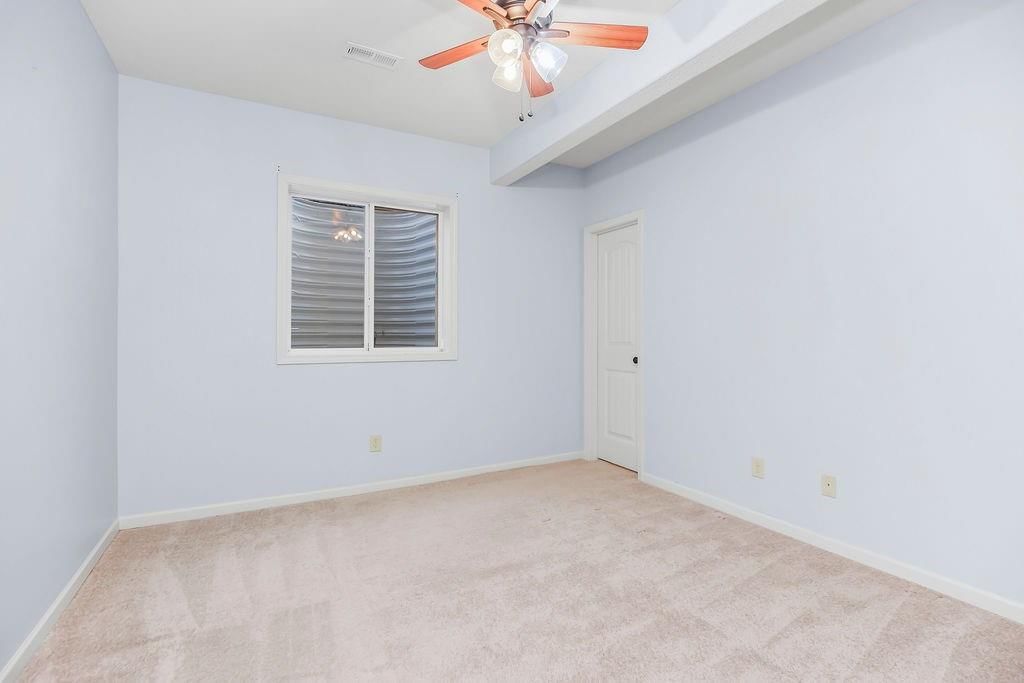 4552 NE PARK RIDGE Avenue — photo 27