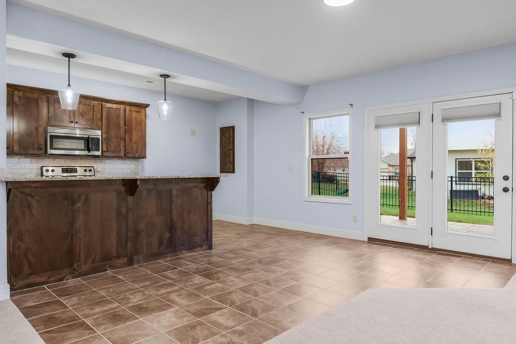 4552 NE PARK RIDGE Avenue — photo 30