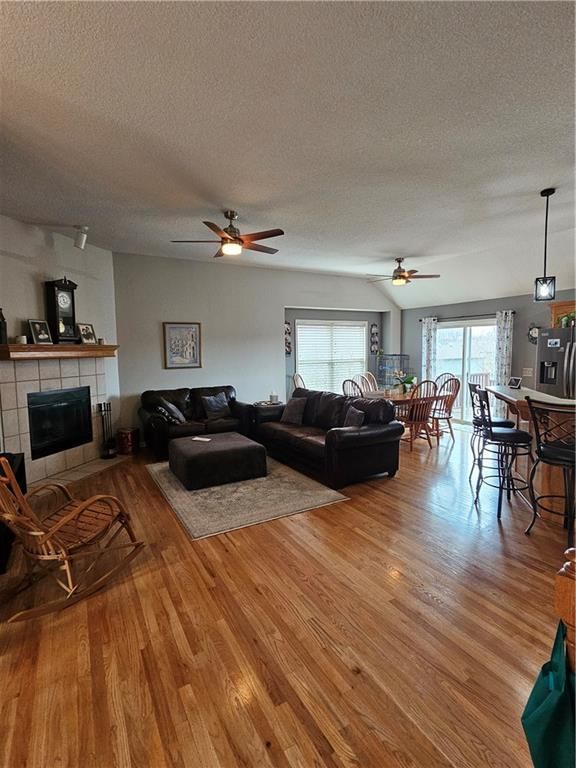 211 Essex Drive — photo 4