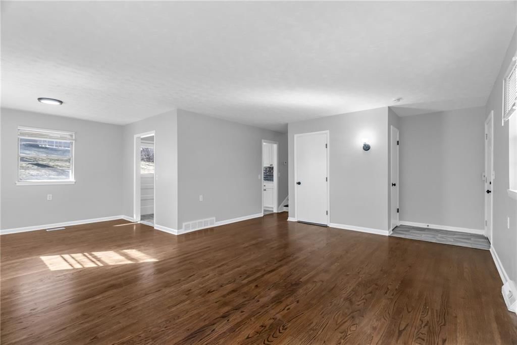 5700 NW Hutson Road — photo 5