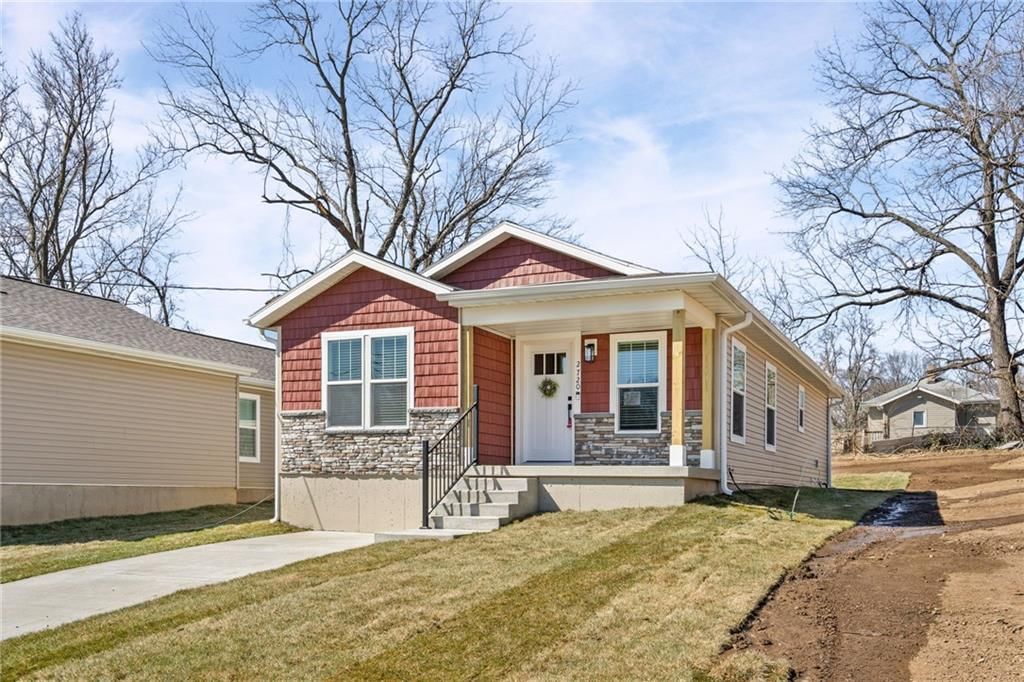 2720 N 21st Place — photo 3