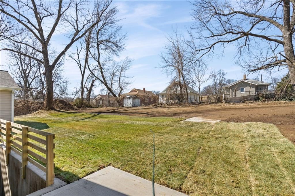 2720 N 21st Place — photo 24