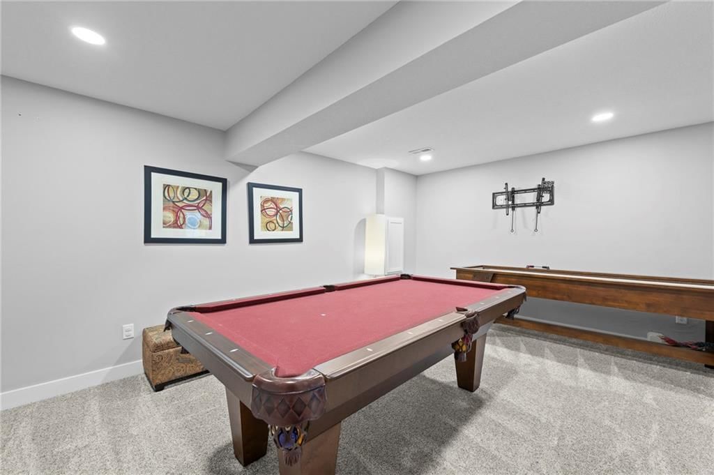 318 Lakeside Drive — photo 26