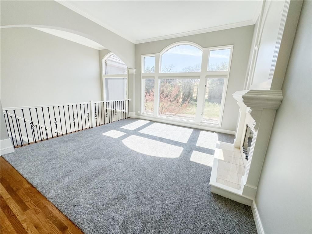 613 NE Persimmons Circle — photo 3