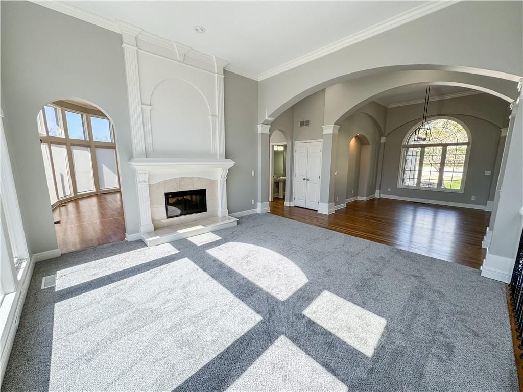 613 NE Persimmons Circle — photo 4