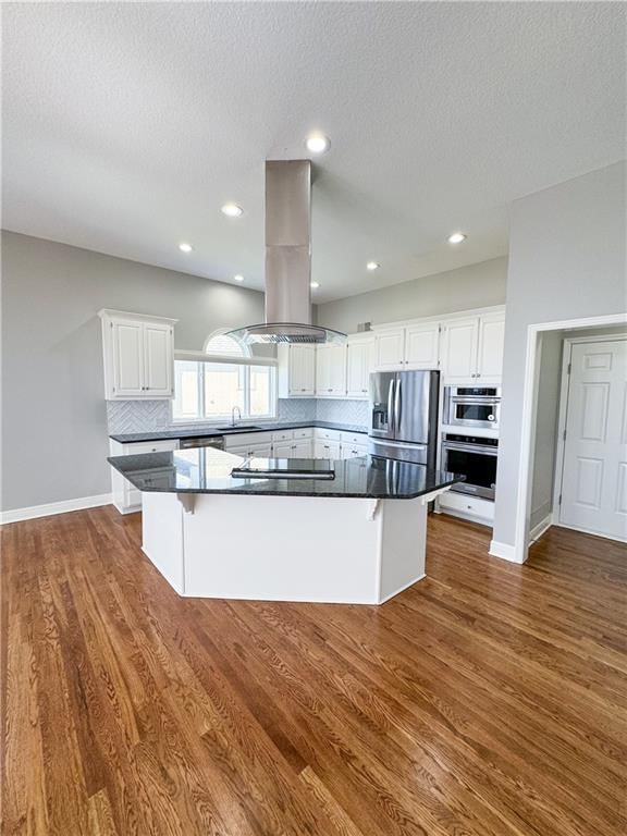 613 NE Persimmons Circle — photo 6