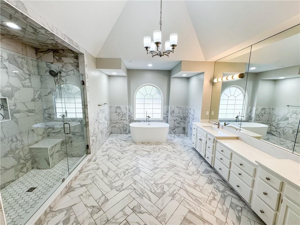 613 NE Persimmons Circle — photo 13
