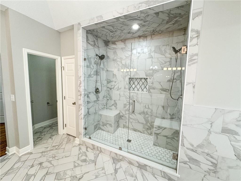 613 NE Persimmons Circle — photo 14