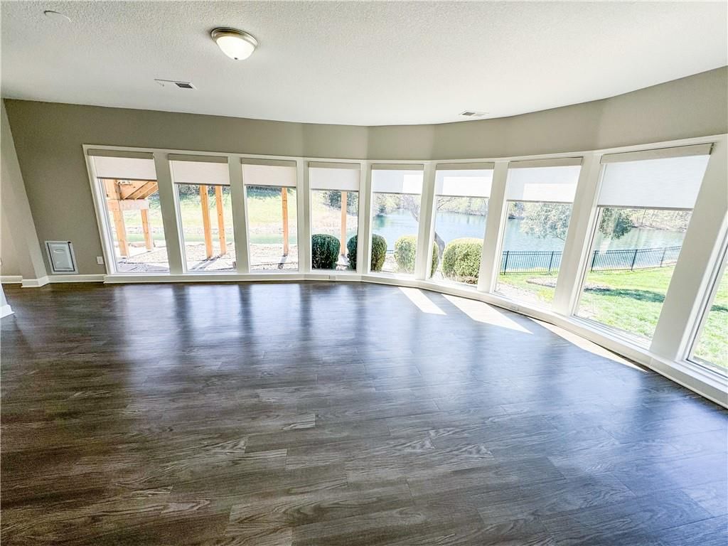 613 NE Persimmons Circle — photo 27