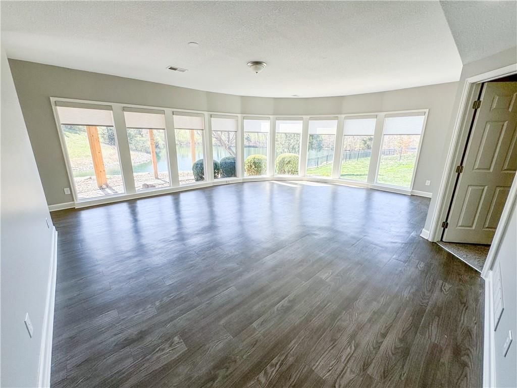 613 NE Persimmons Circle — photo 28