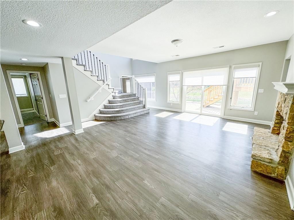 613 NE Persimmons Circle — photo 30