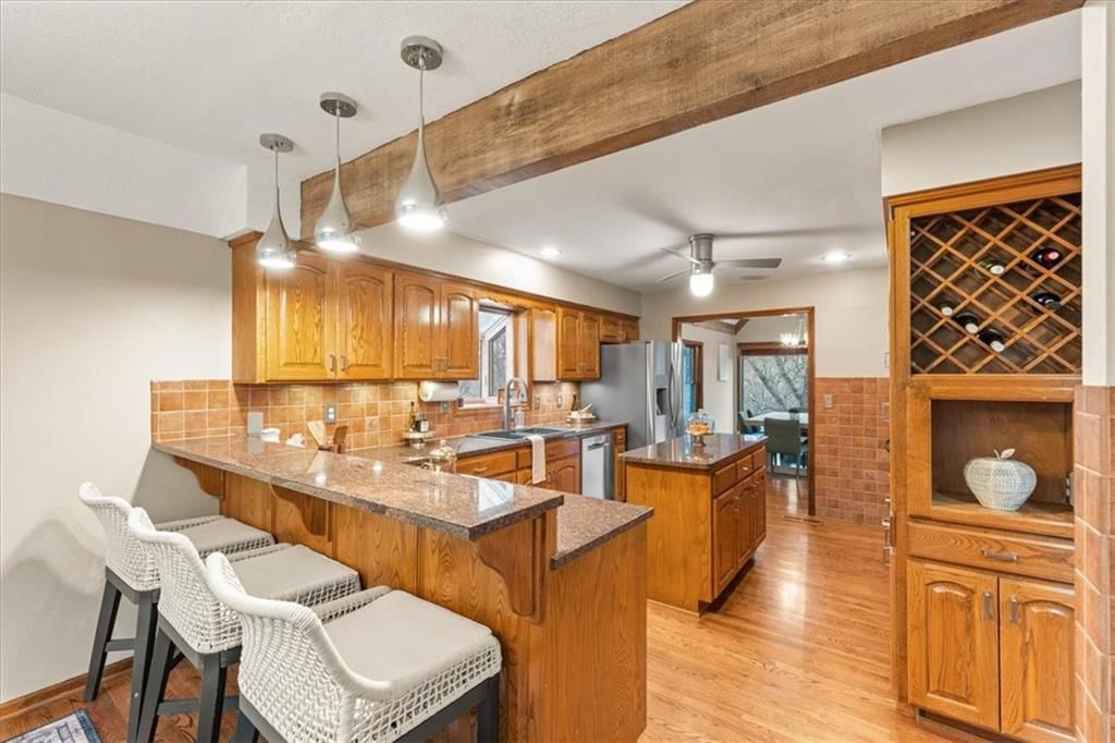 4710 Monrovia Street — photo 7