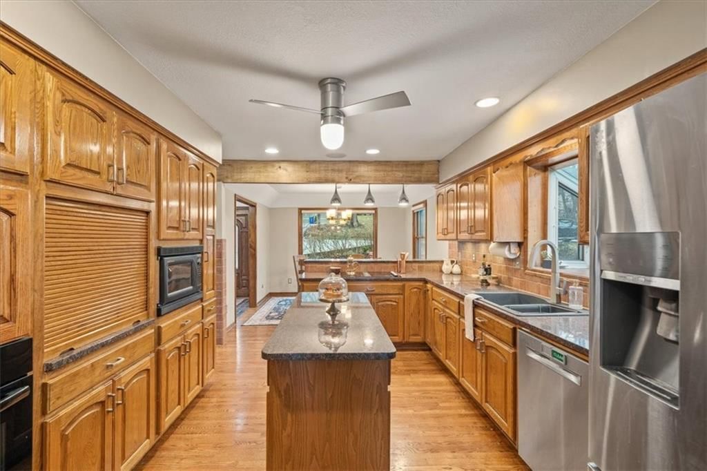 4710 Monrovia Street — photo 10