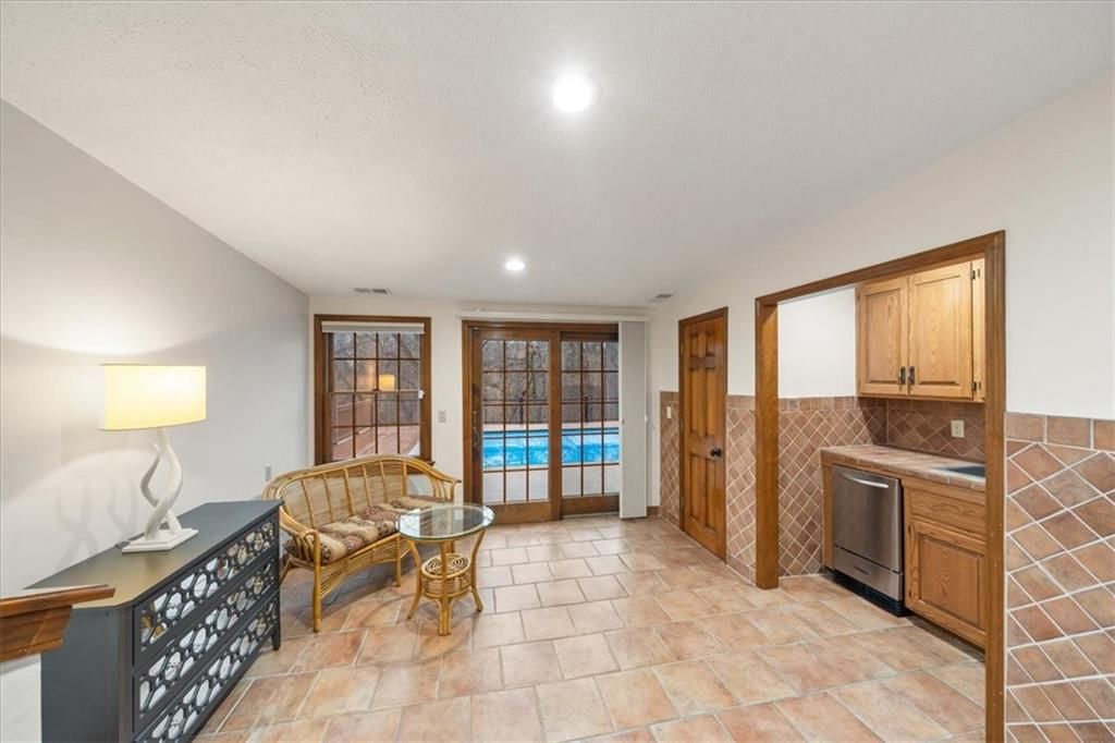 4710 Monrovia Street — photo 31