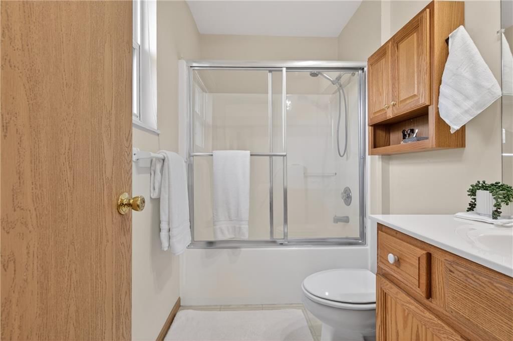 610 W Ashland Street — photo 19