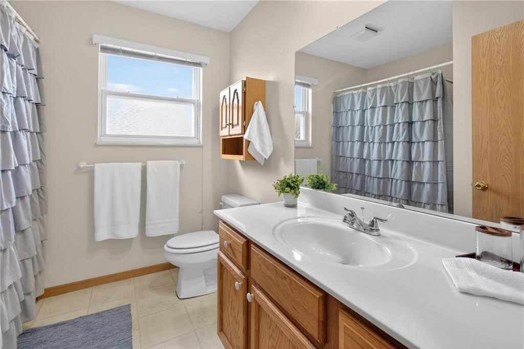 610 W Ashland Street — photo 23
