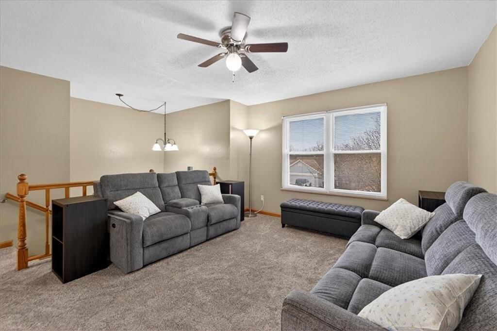 5209 NW Pennington Lane — photo 4
