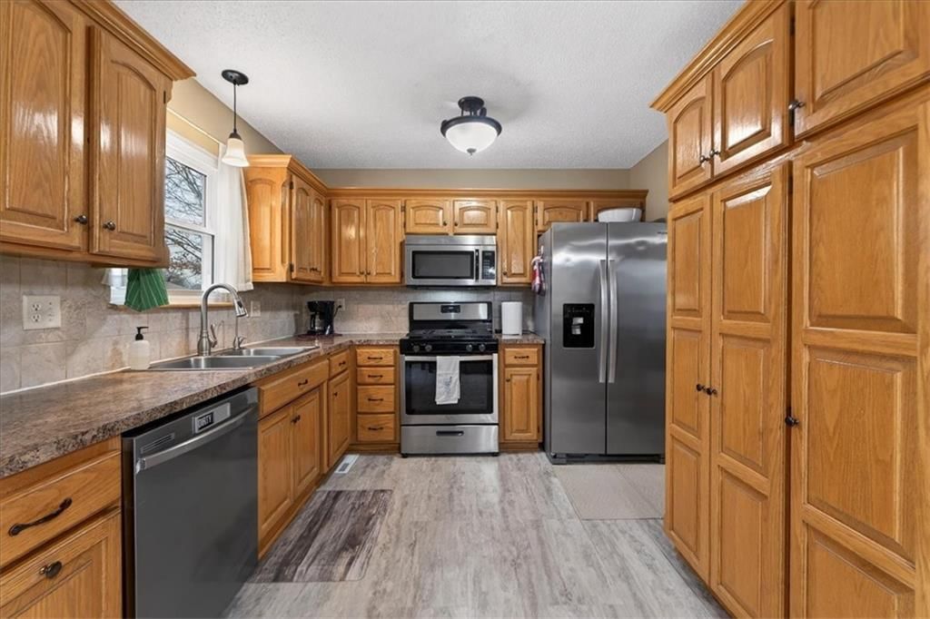5209 NW Pennington Lane — photo 9