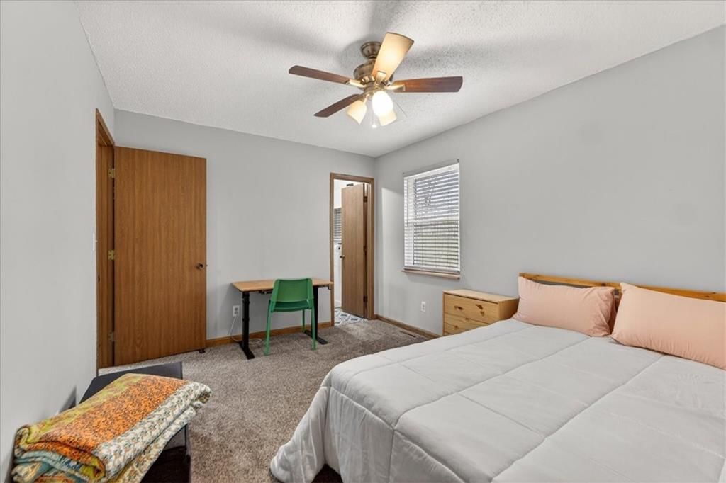 5209 NW Pennington Lane — photo 11
