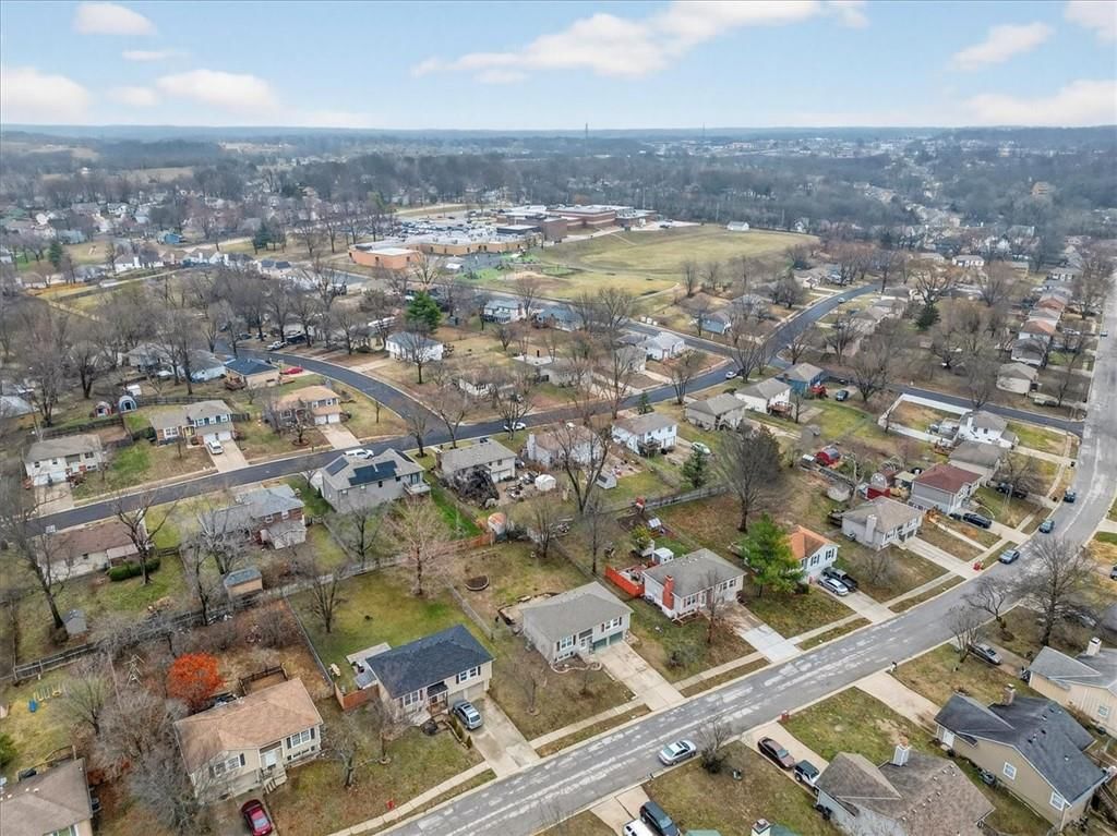5209 NW Pennington Lane — photo 36