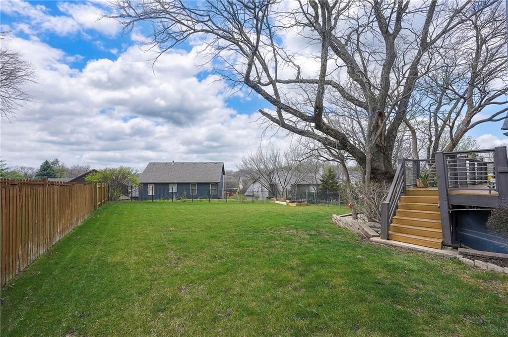 989 S Clearwater Creek Drive — photo 32