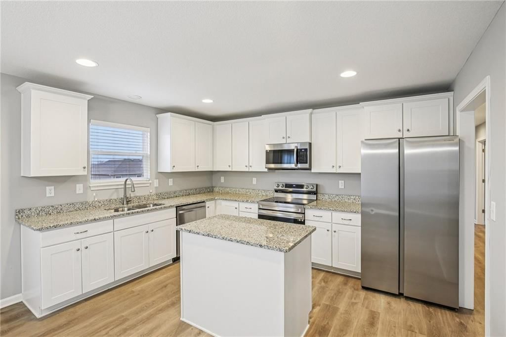 1004 NW High View Drive — photo 11