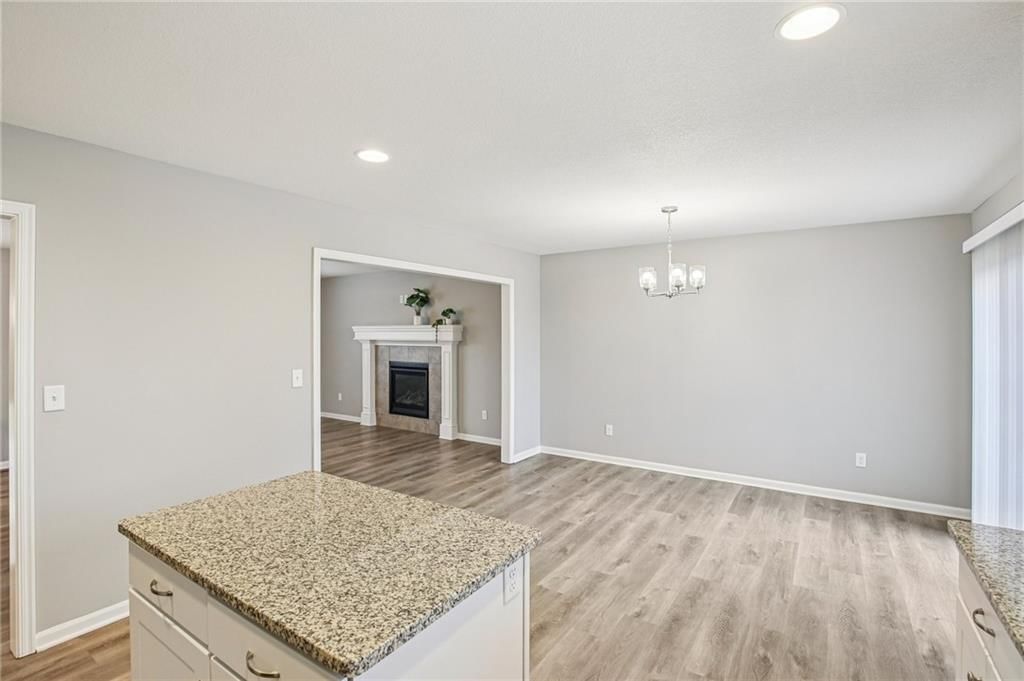 1004 NW High View Drive — photo 14