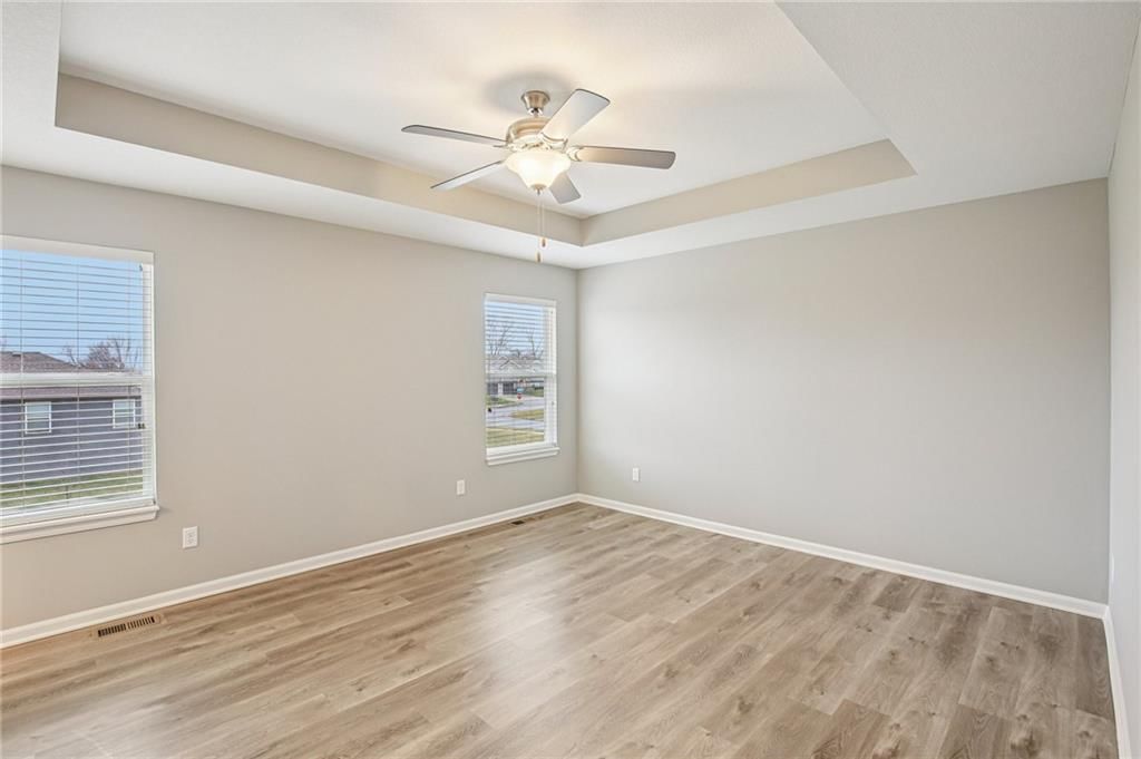 1004 NW High View Drive — photo 26