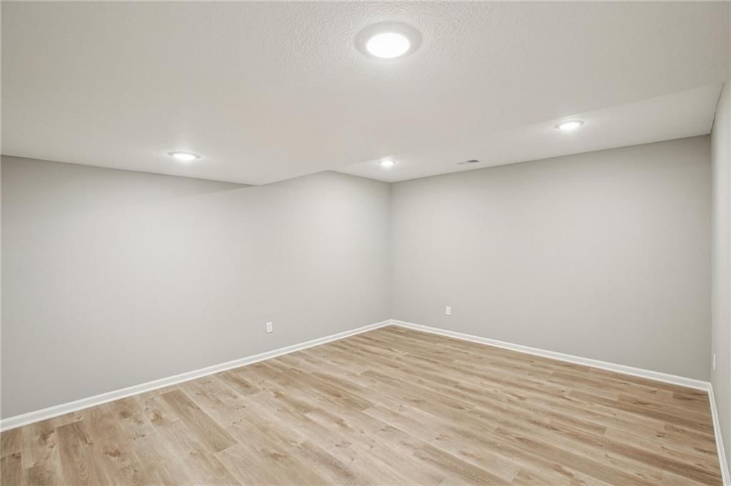 1004 NW High View Drive — photo 31