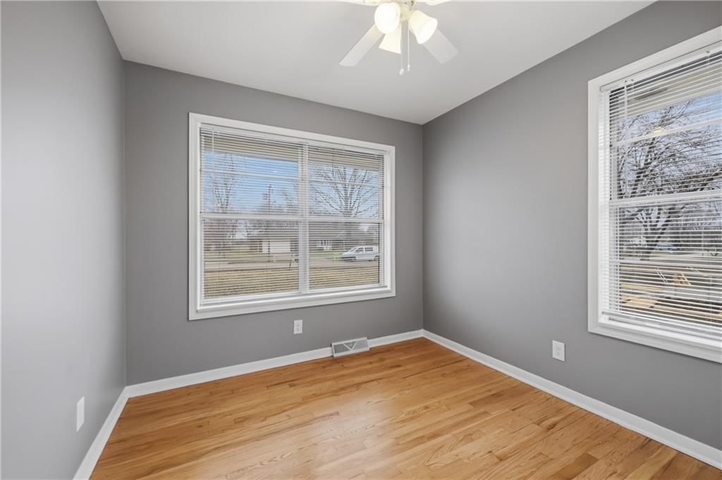 205 King Avenue — photo 14