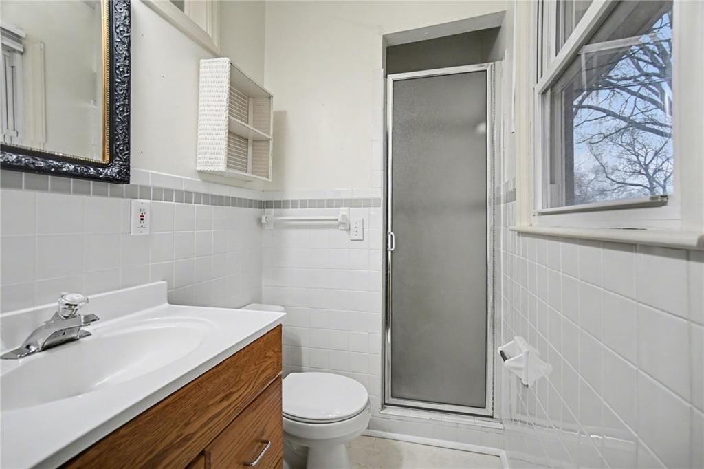 4933 S Grand Avenue — photo 12