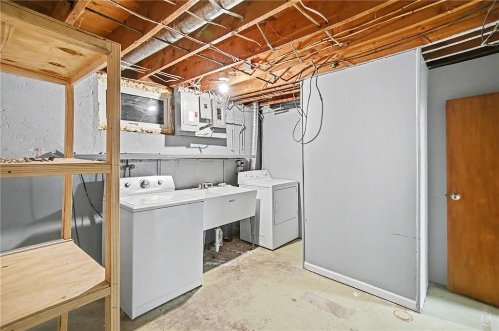 4933 S Grand Avenue — photo 15