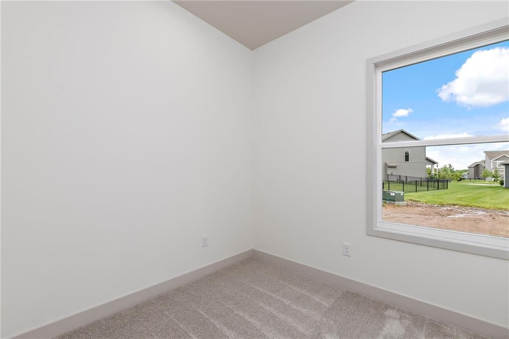 17132 W 164th Terrace — photo 36