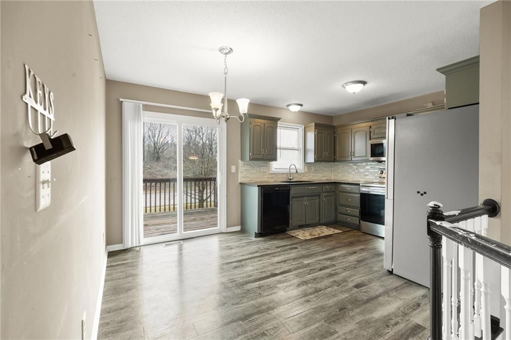 6315 NE 48th Court — photo 9