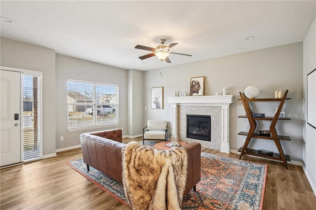 1207 NW Hilltop Lane — photo 5